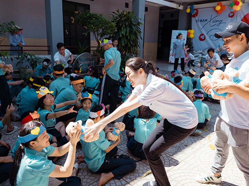 Hoạt động hoàn trả hàng ngày gi8